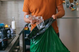 How to recycle plastic at home