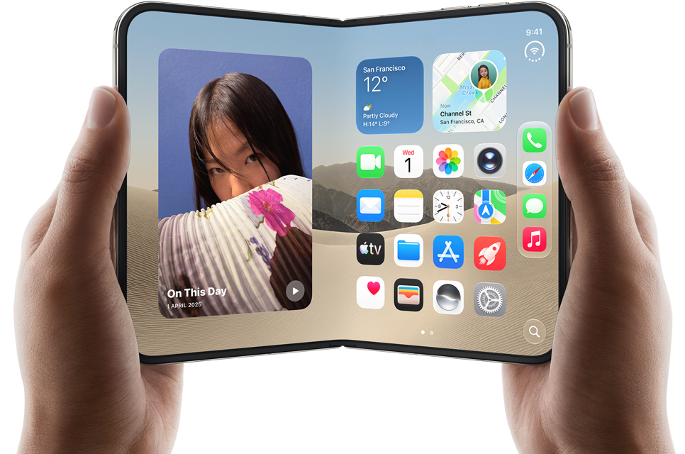 foldable iPhone